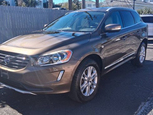 Used 2015 Volvo XC60 T5 Premier FWD image 3