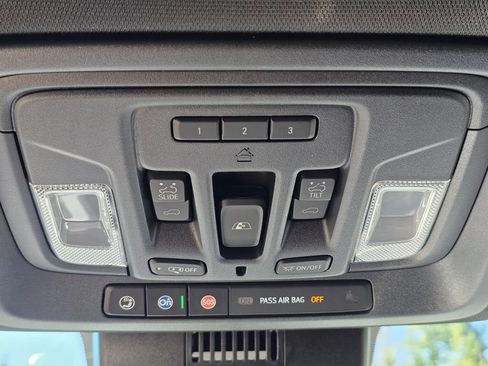 New 2026 Chevrolet Silverado 1500 High Country w/ Technology Package AWD/4WD image 35