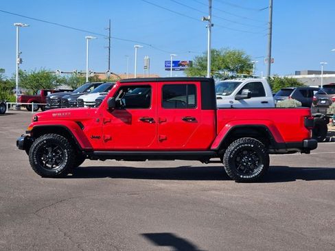 Used 2024 Jeep Gladiator Sport AWD/4WD image 9
