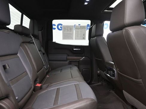 Used 2022 GMC Sierra 1500 Denali w/ Driver Alert Package II AWD/4WD image 8