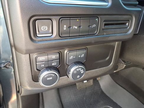 Used 2021 Chevrolet Tahoe LT w/ Rear Media and Nav Package AWD/4WD image 25