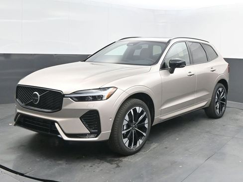 New 2026 Volvo XC60 B5 Plus w/ Protection Package Premier image 3