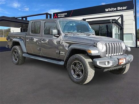 Used 2020 Jeep Gladiator Overland w/ Popular Equipment Package image 1
