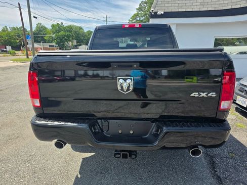 Used 2018 RAM 1500 Express w/ Express Value Package AWD/4WD image 7