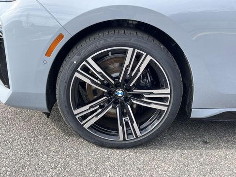 New 2026 BMW 760i xDrive w/ Executive Package AWD/4WD image 9