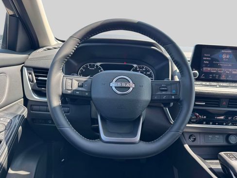 Certified 2026 Nissan Rogue SV AWD/4WD image 13