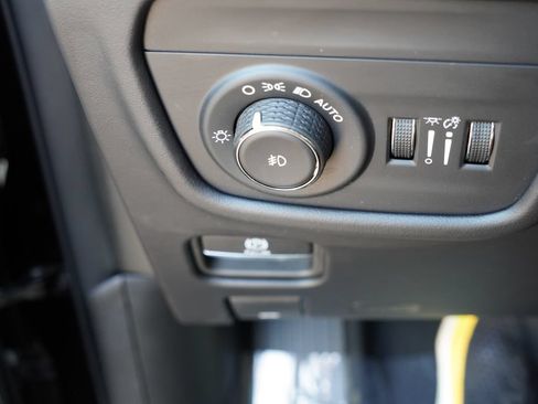 Certified 2025 Jeep Grand Cherokee L Summit AWD/4WD image 29