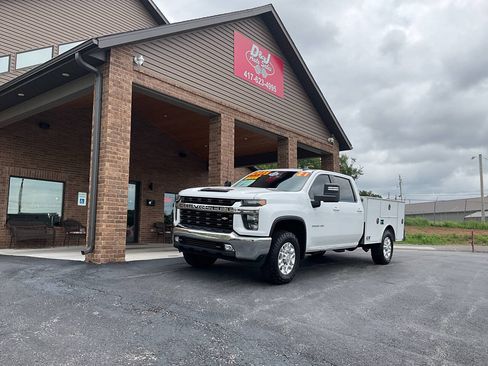 Used 2021 Chevrolet Silverado 2500 LT AWD/4WD image 43