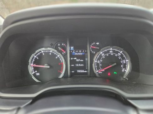 Used 2022 Toyota 4Runner Limited AWD/4WD image 13