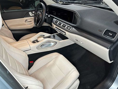 Used 2024 Mercedes-Benz GLE 450e 4MATIC image 11