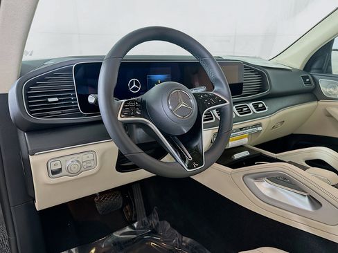 New 2026 Mercedes-Benz GLE 450 4MATIC image 9