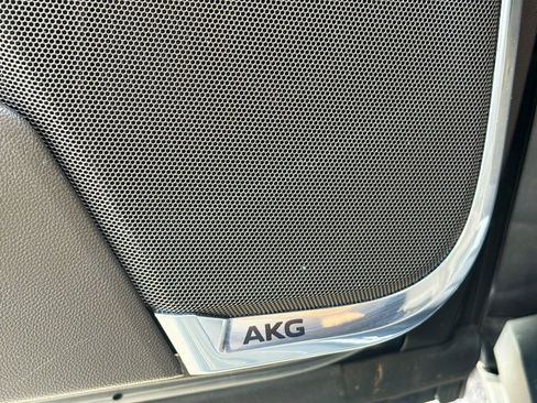 Used 2021 Cadillac Escalade Premium Luxury w/ Driver Assist Tech Package image 19