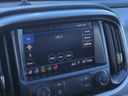 Used 2022 Chevrolet Colorado ZR2 image 13