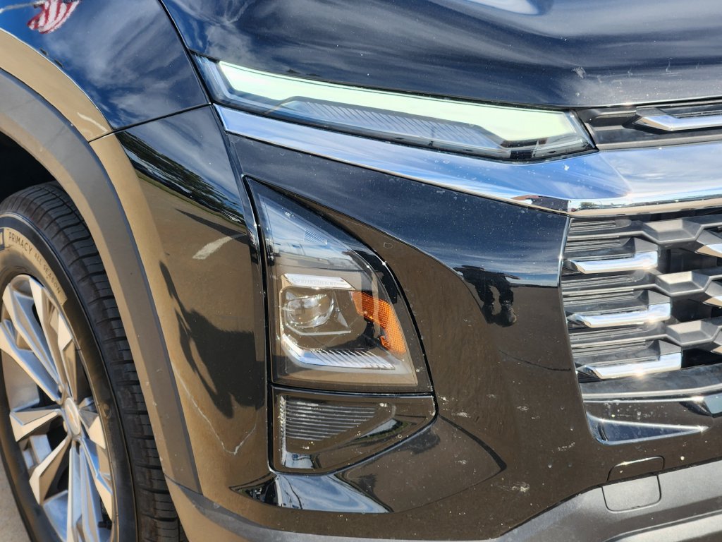 Used 2026 Chevrolet Equinox LT AWD/4WD image 9