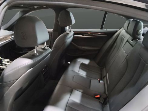 Used 2019 BMW 530i xDrive AWD/4WD image 30