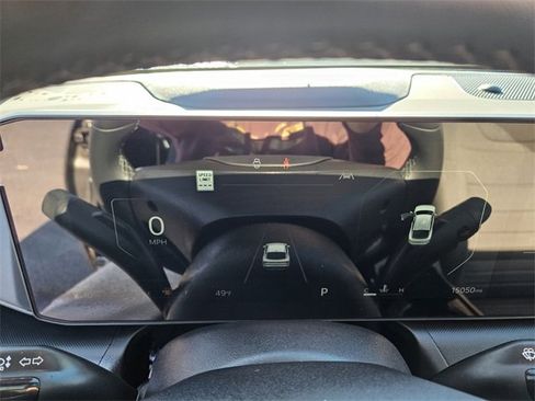 Used 2025 Kia K4 EX image 28