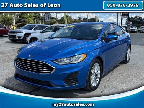 Used 2019 Ford Fusion SE image 1