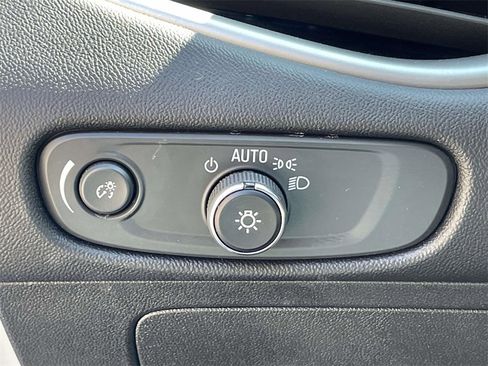 Used 2024 Chevrolet Malibu LT image 29