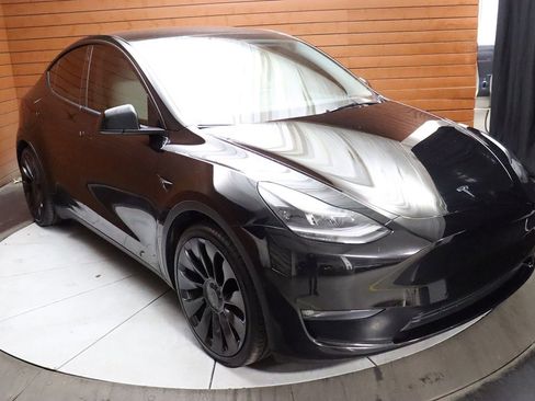 Used 2022 Tesla Model Y Performance image 19