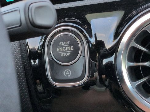 Used 2024 Mercedes-Benz CLA 250 image 26