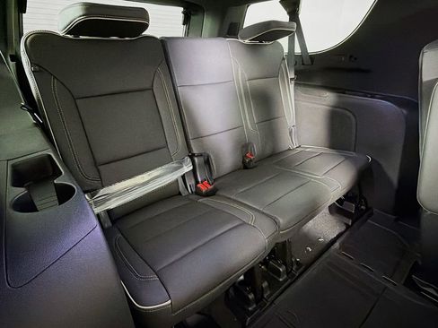 New 2026 Chevrolet Suburban Premier AWD/4WD image 24