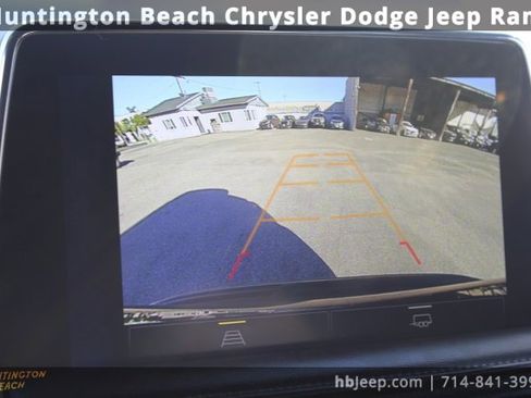 Used 2024 Chevrolet Suburban LT image 29