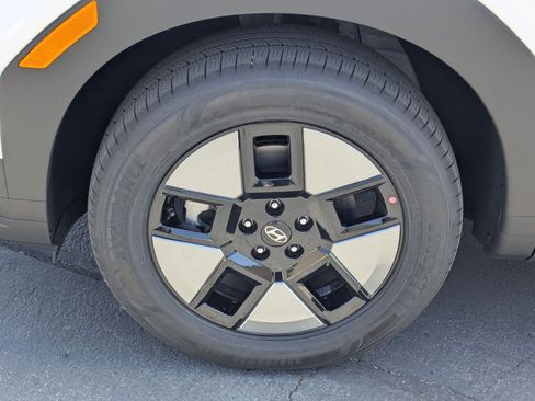 Certified 2026 Hyundai Santa Fe SE AWD/4WD image 10
