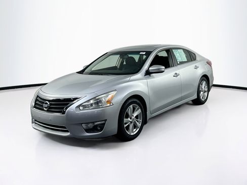 Used 2013 Nissan Altima 2.5 SL w/ Technology Pkg image 1