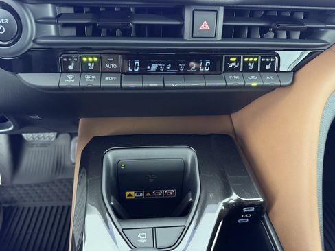 New 2026 Toyota Crown Signia AWD/4WD image 3