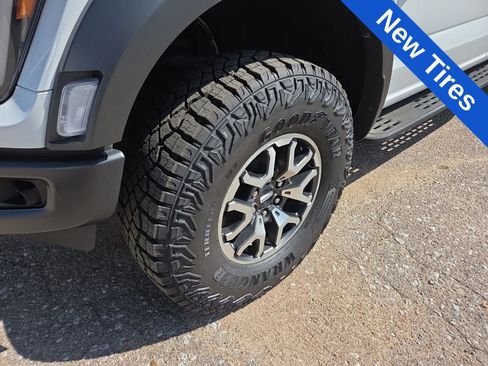 Certified 2022 Ford F150 Raptor w/ Equipment Group 801A High AWD/4WD image 22