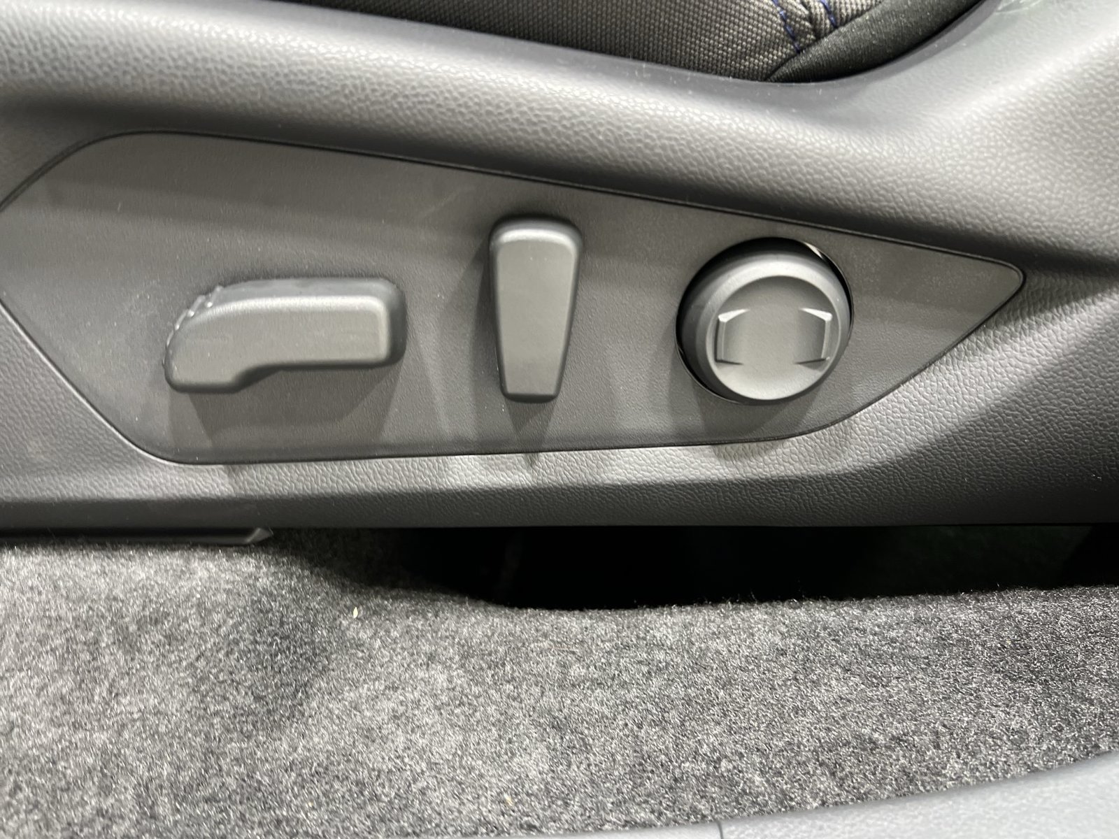 New 2026 Subaru Forester Premium AWD/4WD image 12