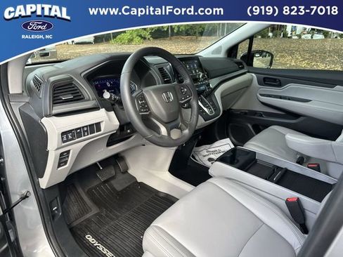 Used 2024 Honda Odyssey EX-L image 18