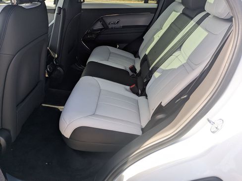 New 2026 Land Rover Range Rover Sport Dynamic SE image 24