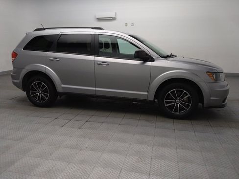 Used 2018 Dodge Journey SE w/ Blacktop Package FWD image 11
