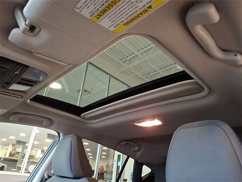 Certified 2025 Subaru Crosstrek 2.0i Premium image 14