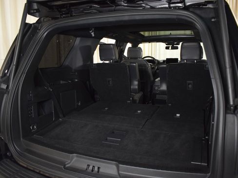 Used 2023 Ford Expedition Platinum image 41