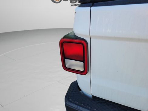Used 2020 Jeep Gladiator Sport w/ Quick Order Package 24S AWD/4WD image 22