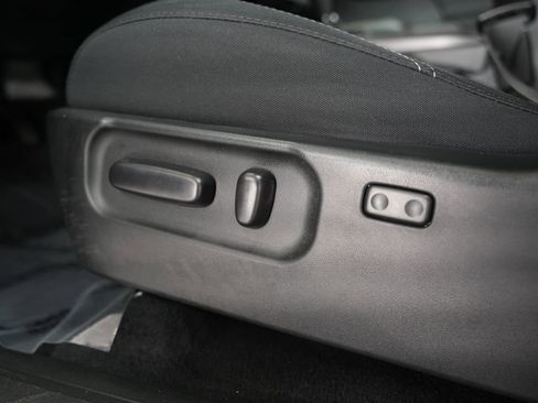 Used 2022 Toyota Tacoma TRD Sport w/ Technology Package image 42