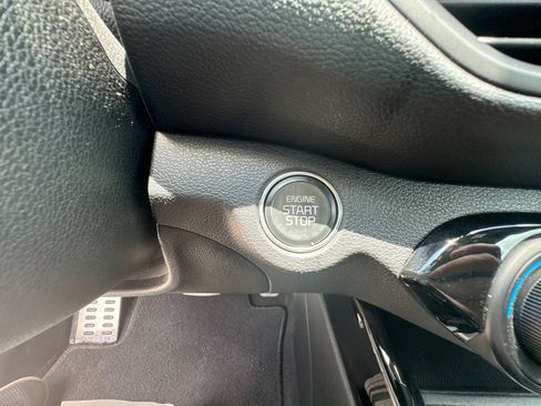 Used 2023 Kia Forte GT-Line FWD image 28