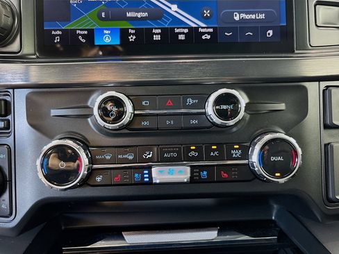 Used 2025 Ford F250 Lariat w/ Lariat Ultimate Package AWD/4WD image 16