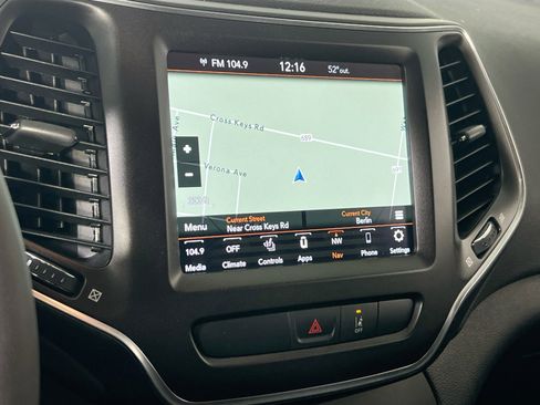 Used 2022 Jeep Cherokee Trailhawk w/ Sound & Nav Group image 13