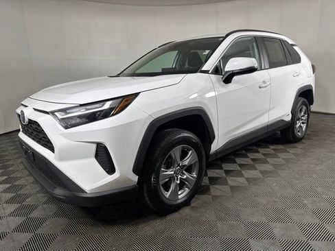 Used 2023 Toyota RAV4 LE AWD/4WD image 8