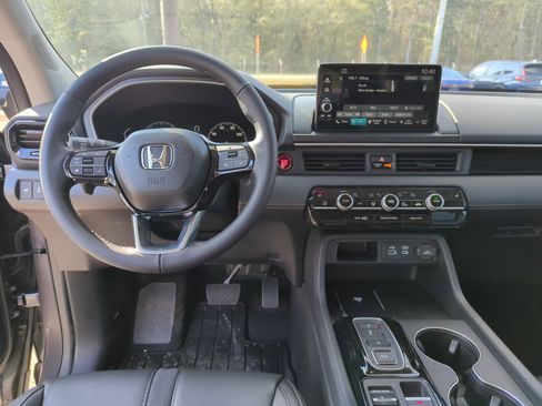 New 2025 Honda Pilot EX-L image 25