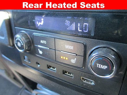 Used 2019 GMC Yukon Denali w/ Denali Ultimate Package AWD/4WD image 31