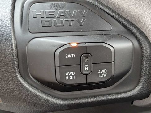 Used 2025 RAM 2500 Big Horn AWD/4WD image 23