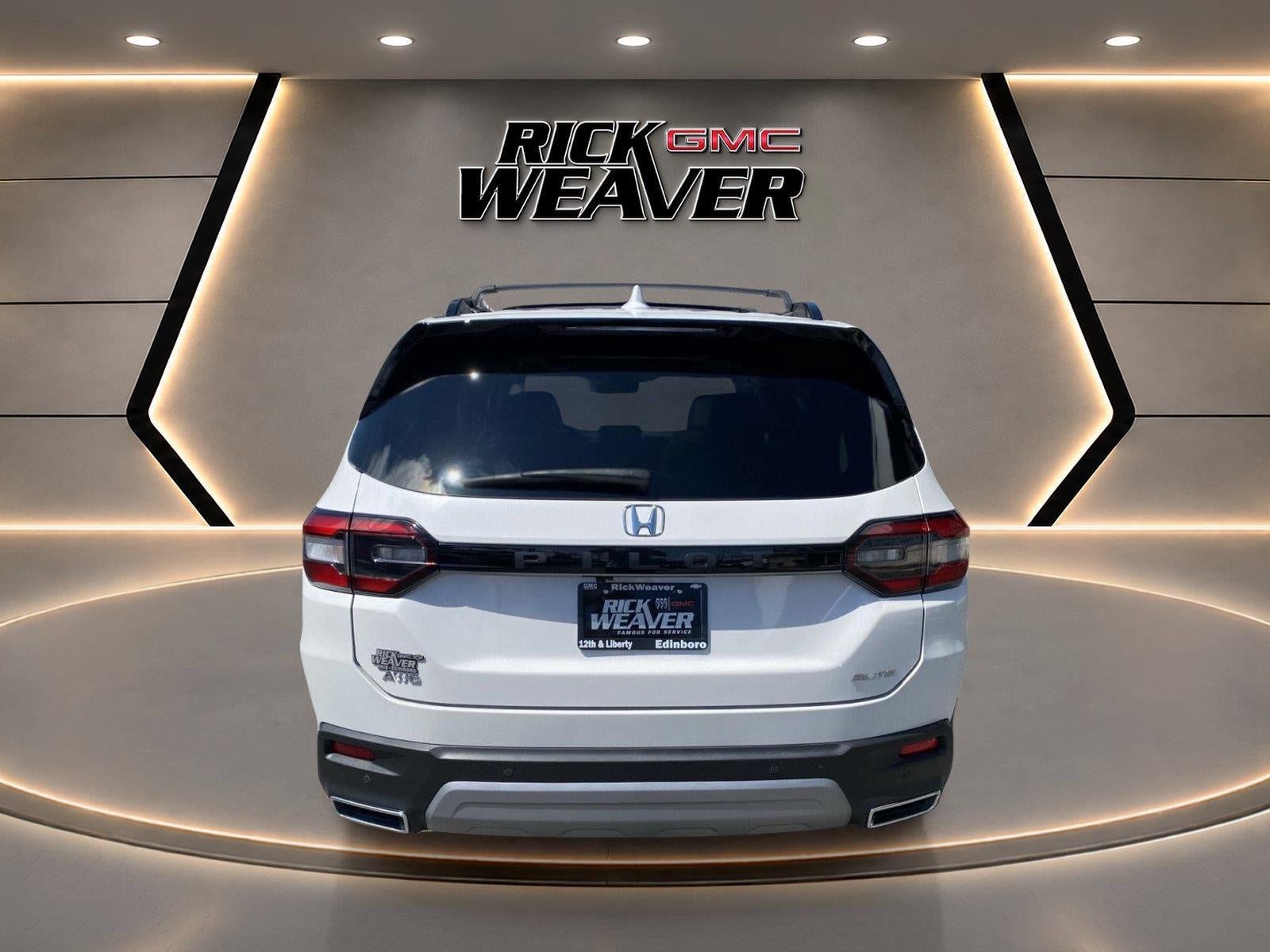 Used 2025 Honda Pilot Elite image 5
