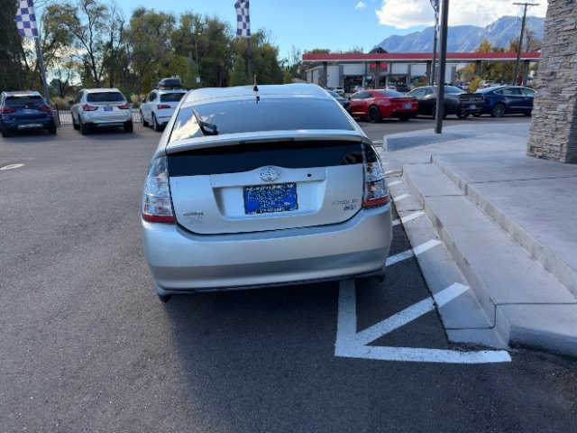 Used 2005 Toyota Prius w/ Pkg 6 FWD image 11