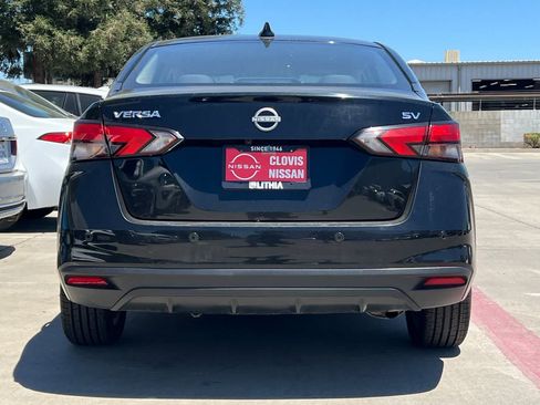 Used 2023 Nissan Versa SV FWD image 8