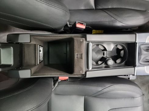 Used 2018 Volvo S60 T5 Inscription Platinum image 29