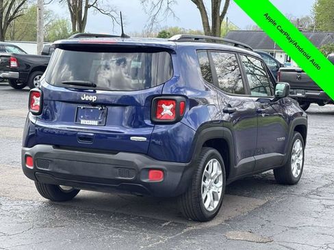 Used 2018 Jeep Renegade Latitude FWD image 30